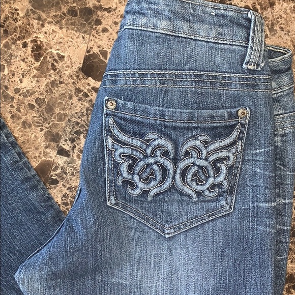 Jeans - Picture 2 of 3